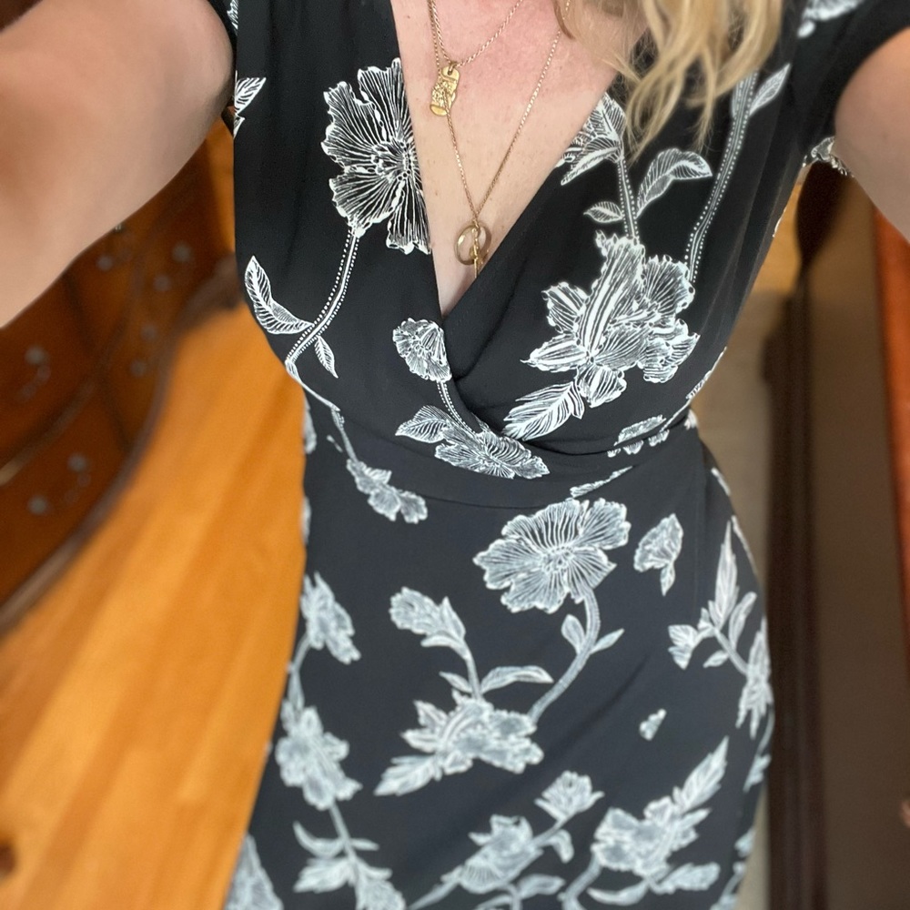 Le Chateau dress - size 6